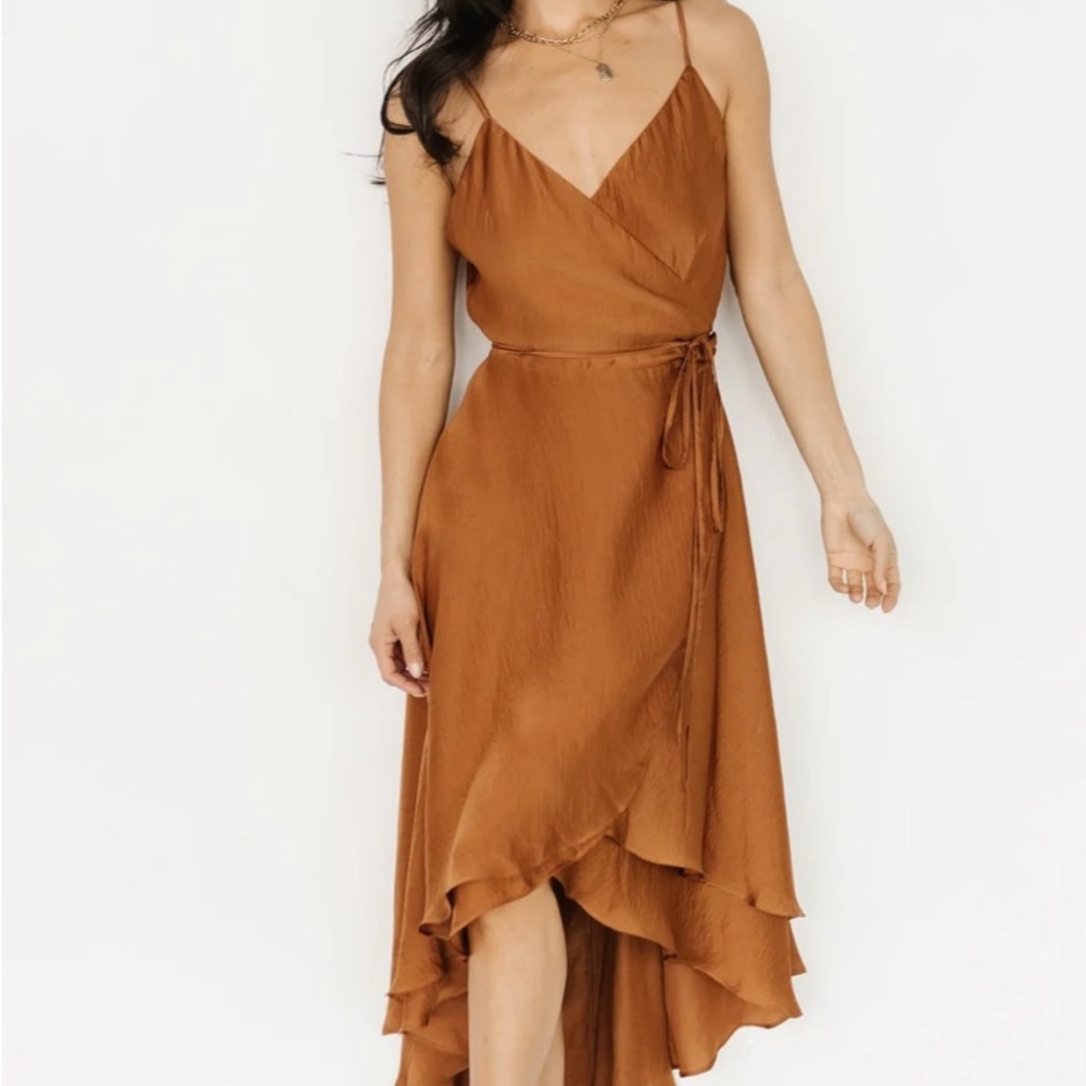 Baltic Born cinnamon color